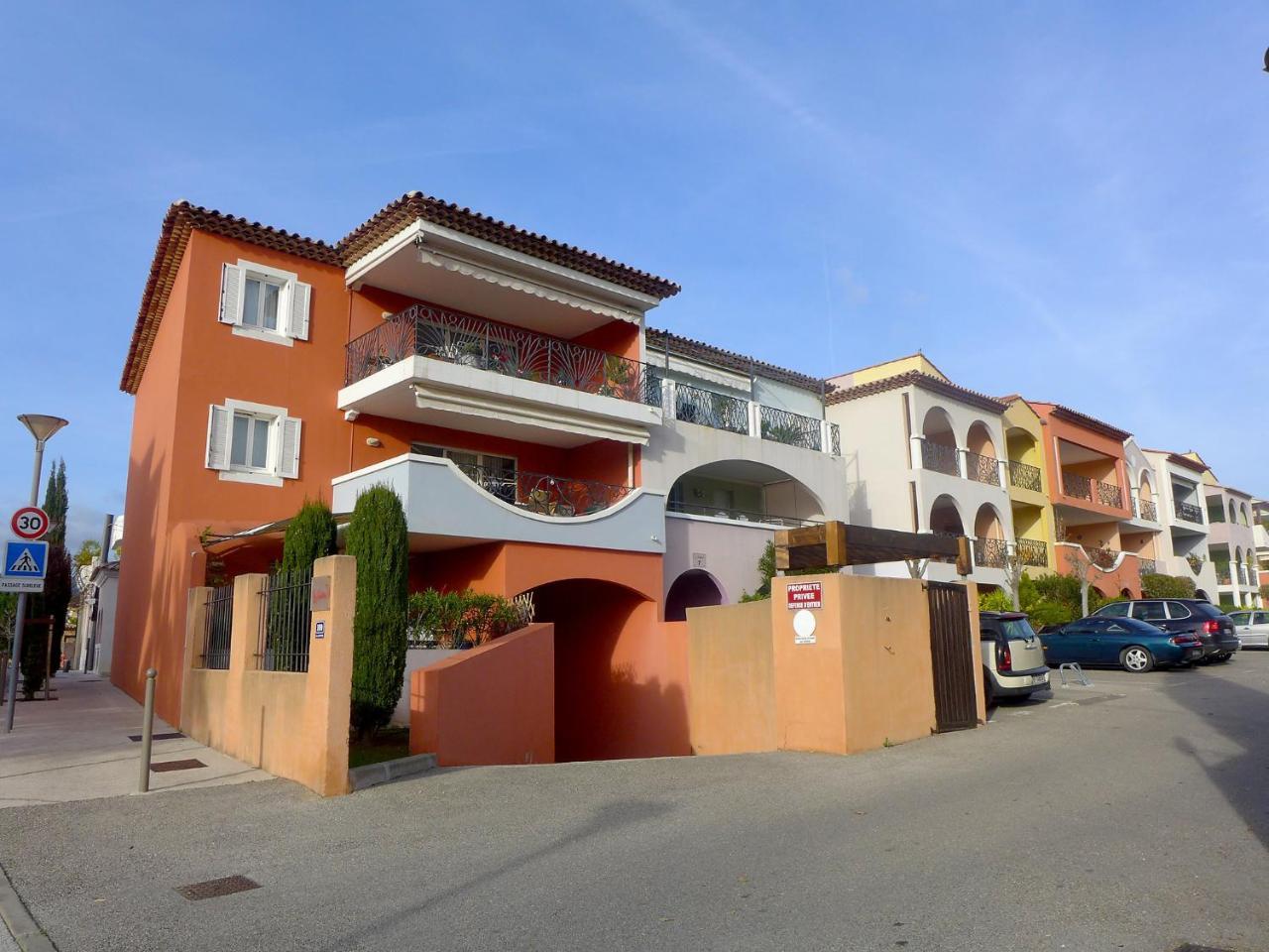 Apartment Le Madrilene By Interhome Saint-Cyr-sur-Mer Exteriér fotografie